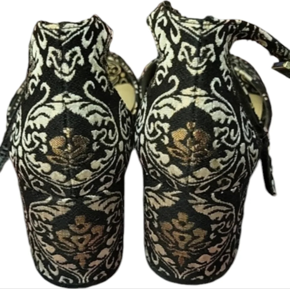 Sam Edelman Sandals - Picture 2 of 8